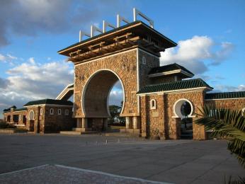 والي مستغانم يدعو الأميار إلى تبنى ورقة طريق للاستثمار تتماشى مع النشاطات الملائمة للخصوصيات المحلية