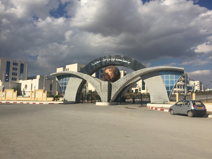 Signature d'une convention de coopération entre l'université Sétif 2 et l'ENS Paris