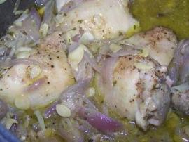 Tajine poulet amandes et oignons au miel