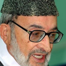 Le président Bouteflika rend hommage au défunt Abderrahmane Chibane