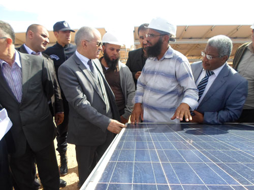 محطة توليد الكهرباء بواسطة الطاقة الشمسية بالأبيض سيدي الشيخ