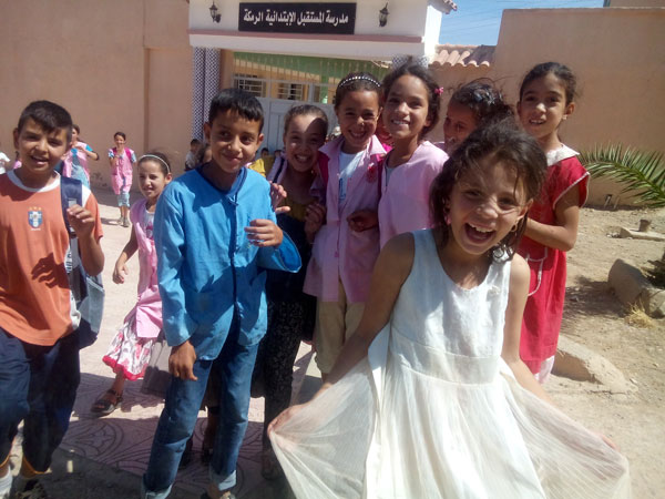 معاناة العشرات من التلاميذ بغليزان