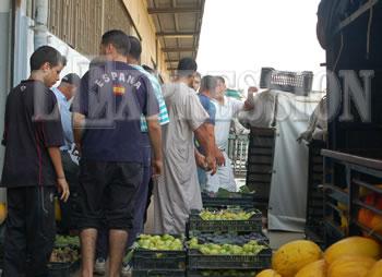 Les fruits importés et locaux sont toujours en abondance