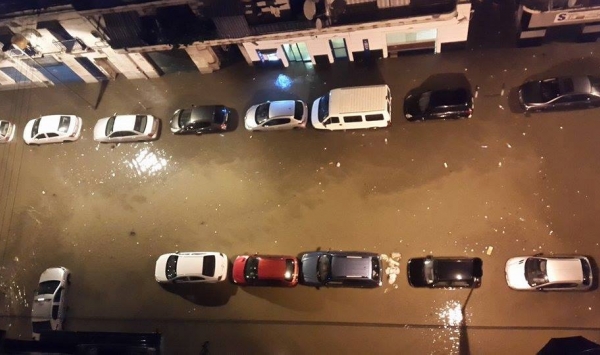 ليلة رعب عاشها سكان الجزائر العاصمة .. والسبب أمطار طوفانية!