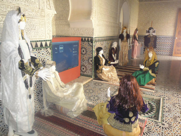 اللباس التقليدي الجزائري في يوم دراسي بدار الثقافة بتلمسان