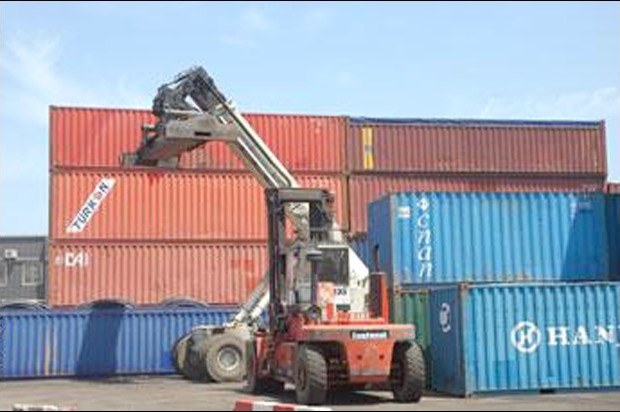 Près de 200 containers d'arachides bloqués dans les ports du pays