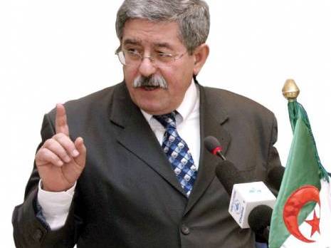 Ahmed Ouyahia veut bâillonner les Algériens