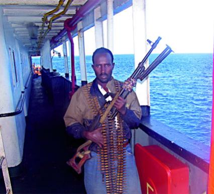 قراصنة صوماليون يطالبون الجزائر بدفع 7 ملايين دولار لاطلاق سراح 17 بحارا