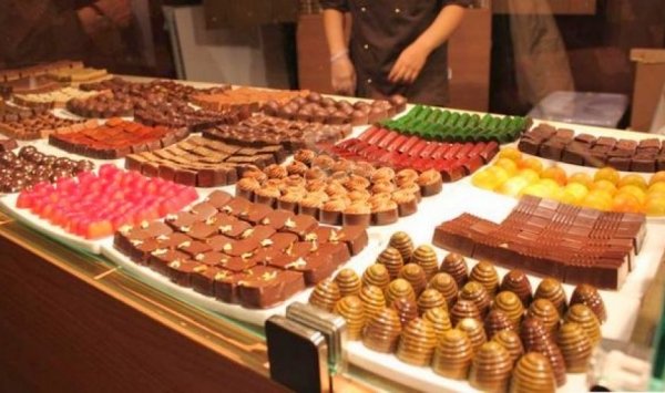 معرض دولي للشكولاطة في وهران