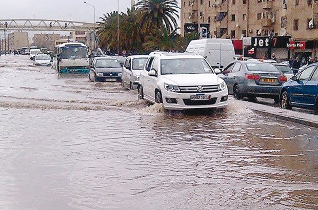 Alger sous les eaux
