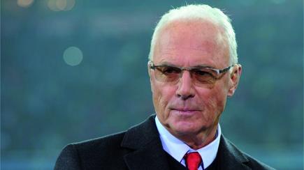 بيكنباور يتهم اللغة الأنجليزية بأنها سبب تحويله للتحقيق