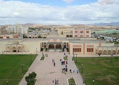 جامعة بسكرة تنظم مؤتمرا عن التراث العربيّ المخطوط في الجزائر