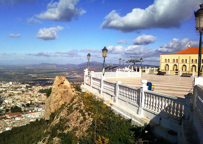 بدعوة من الجمعية الولائية آفاق الشباب بتلمسان