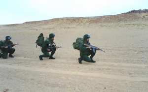 الجيش يحجز 6 بنادق و9 قنابل وقذيفتين وكمية من الذخيرة بمخبأ في أدرار