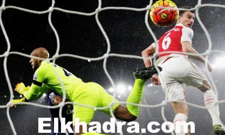 آرسنال يفوز على ايفرتون و يتصدر الدوري الانجليزي مؤقتا