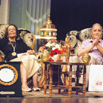 THÉÂTRE NATIONAL ALGÉRIEN Omar Tayane et Doudja Achachi honorés
