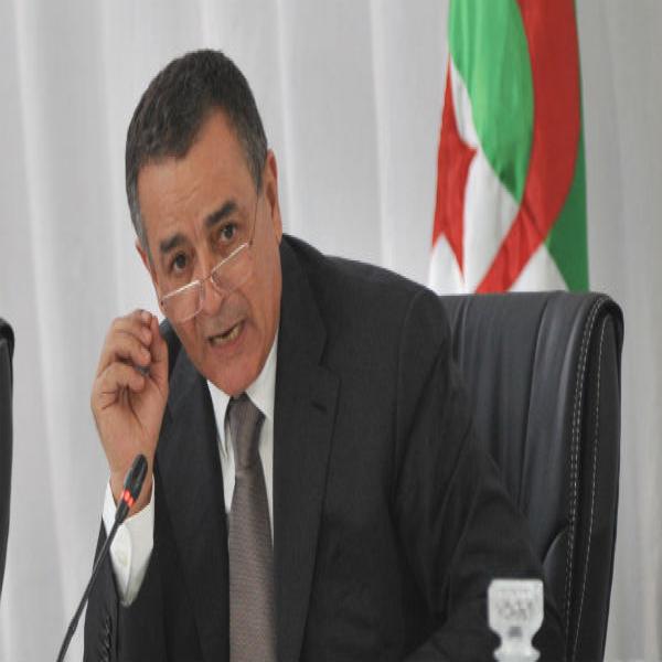 Bouchouareb appelle les opérateurs économiques algériens de France à investir