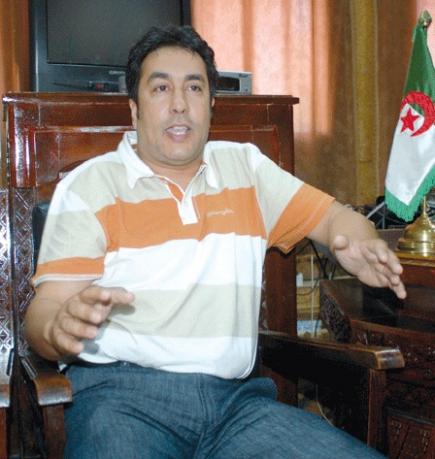 إدارة شباب قسنطينة تتجه نحو تسريح ثلاث لاعبين على الأقل في 