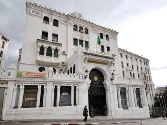 Le grand hôtel Cirta toujours en chantier !