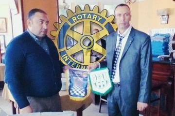 أهالي و جمعيات غليزان يحتجون و يطالبون برحيل نادي