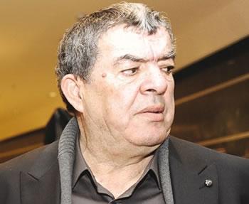 Hannachi renoue avec ses rengaines