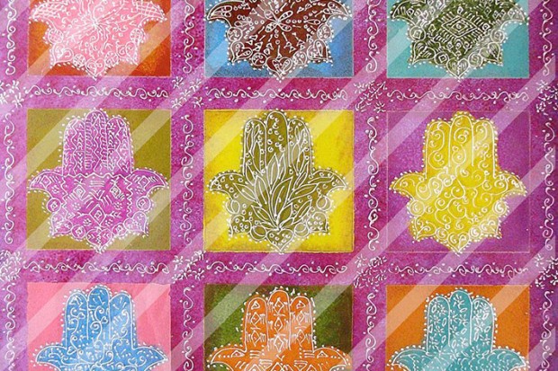 Exposition de peinture sur verre de l'artiste Farah Laddi