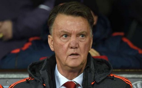 صحيفة إنجليزية تكشف سر غضب فان خال من هودسون