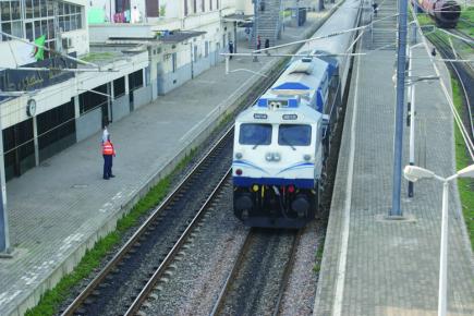 إعادة فتح خط السكة الحديدية بين مستغانم و المحمدية