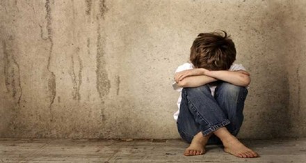 رابطة الجزائرية للدفاع عن حقوق الإنسان تحذر من إغفال الحقوق الأساسية للأطفال و حمايتهم من العنف و الاختطاف