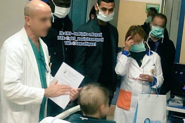 Ghoulam au chevet des enfants cancéreux