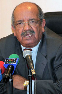 Messahel réitère le soutien de l'Algérie à sa formation