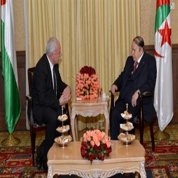 Le président Bouteflika reçoit le ministre palestinien des Affaires étrangères