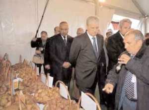 Visite de Sellal à Ain Defla