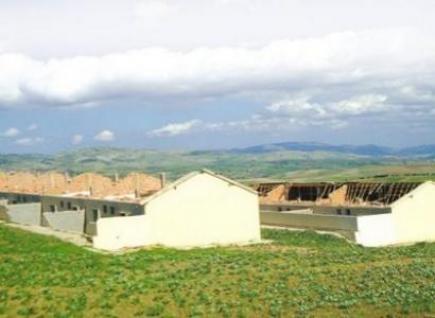 44 عائلة تنتظر قرار الاستفادة من السكن الريفي ببلدية تيرميثين بتيزي وزو