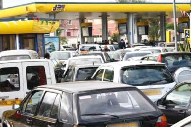 La crise du carburant persiste