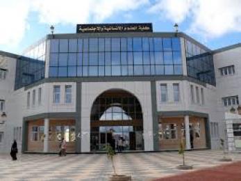 طلبة قسم العلوم الإنسانية بجامعة باتنة -1- يطالبون حجار بإيفاد لجنة تحقيق