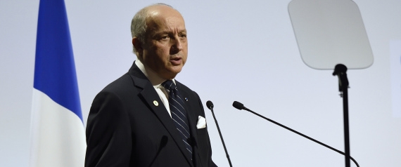 فرنسا تتخلى عن شرط رحيل بشار الأسد