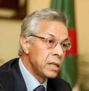 La crise algérienne est strictement politique