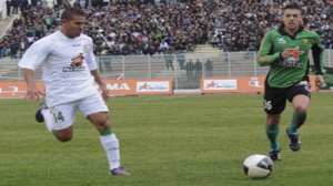 L'USM Bel-Abbès cède du terrain