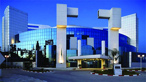 Loin des intérêts rentiers, démystifier les secteurs privés national et international productifs