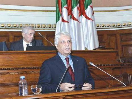 Louh charge les islamistes