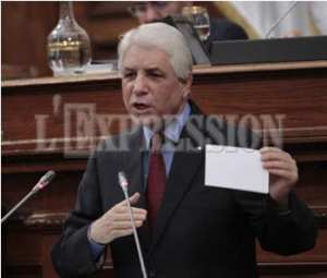 Louh fait passer la loi