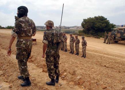 الجيش يوقف سبعة مروجي مخدرات ويحجز قنطارين من الكيف المعالج ببشار