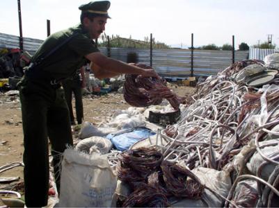 تلمسان.. إحباط تهريب 25 قنطار من النفايات النحاسية