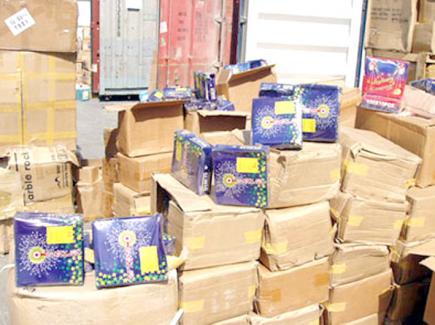 اكتشاف مستودع ببراقي لتخزين البخاخات المسيلة للدموع والألعاب النارية