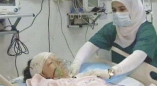 راق بباب الوادي وممرض بمستشفى القطار يُدخلان سيدة في غيبوبة