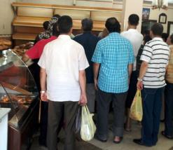 إضافة إلى مشكلة انقطاع التيار الكهربائي المتكرر              عطلة الخبازين تخلق أزمة خبز في العاصمة