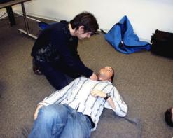 يحصلون على شهادة صالحة لمدة سنتين               تعميم ثقافة الاسعافات الأولية بالعاصمة