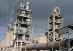 مؤسسة الإسمنت بالشلف تهدد الإنسان والبيئة