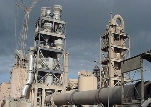 مؤسسة الإسمنت بالشلف تهدد الإنسان والبيئة